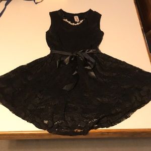 Girls dress